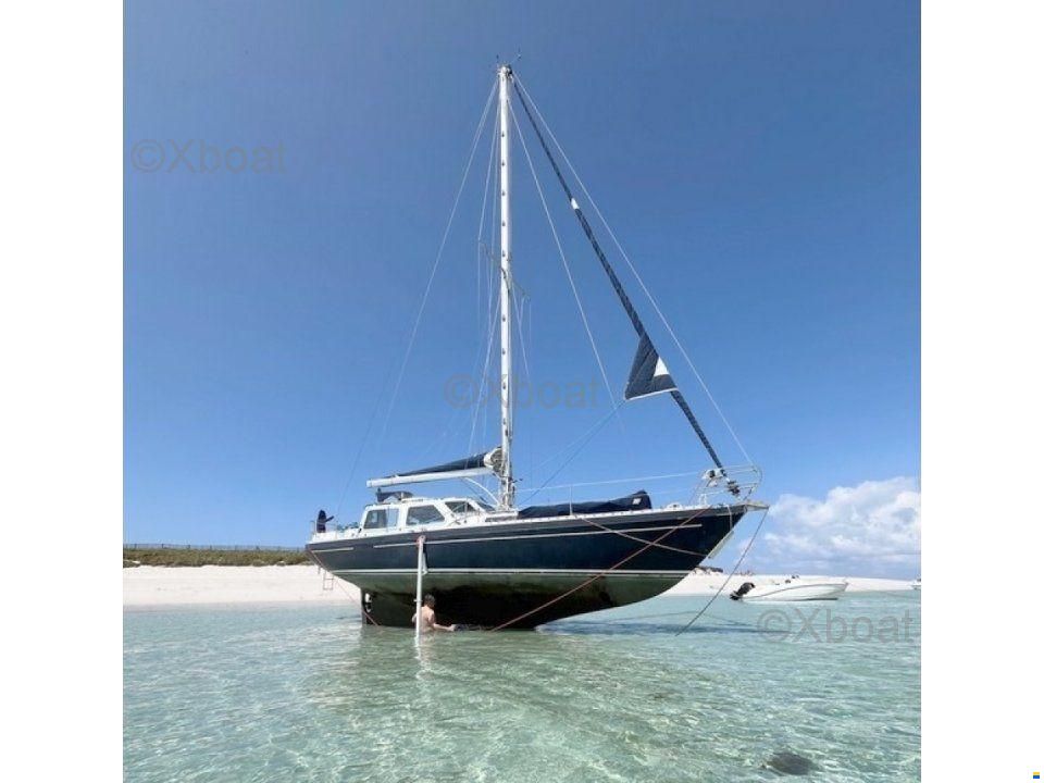 Trident VOYAGER 35