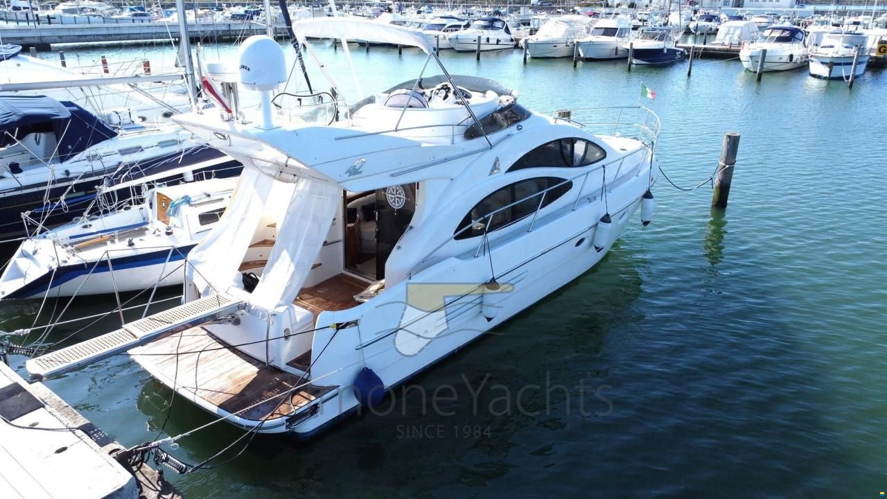Azimut 42