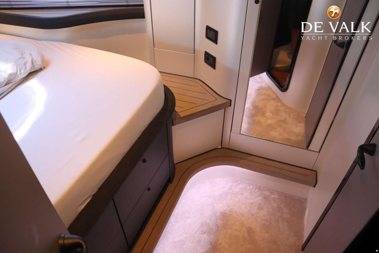 Sunseeker Predator 56