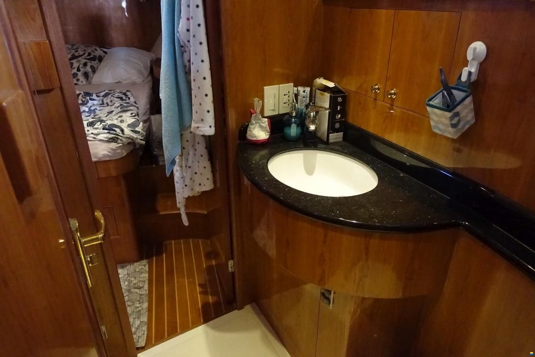 HI-Star 42 Europa Sport