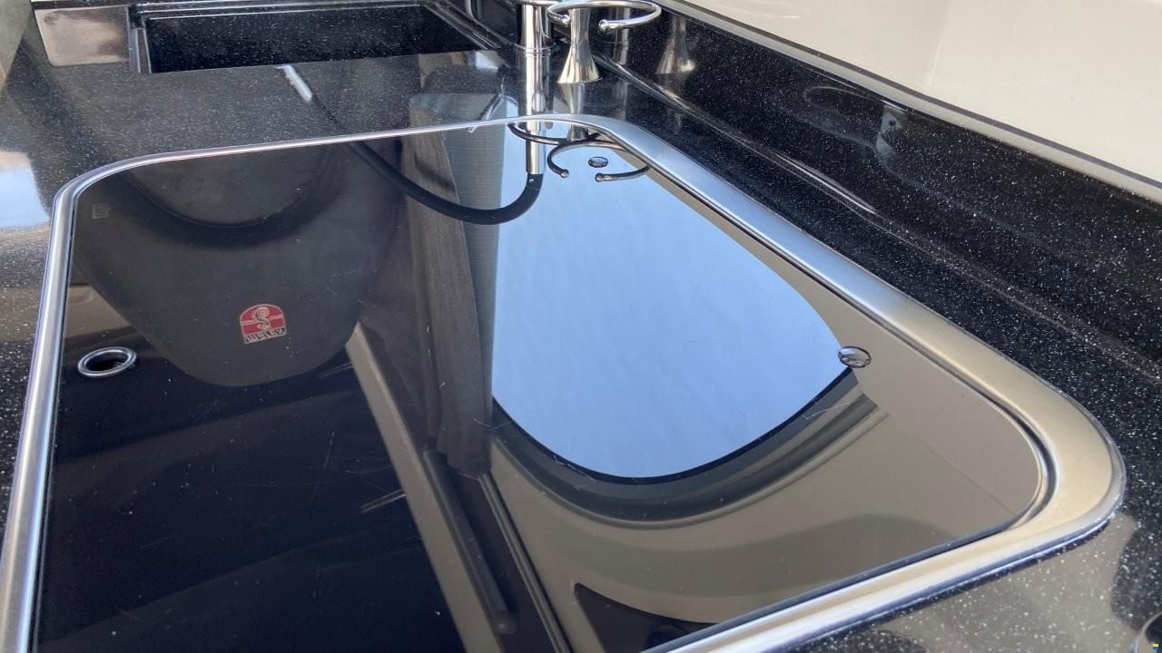 Marex 320 Aft Cabin Cruiser