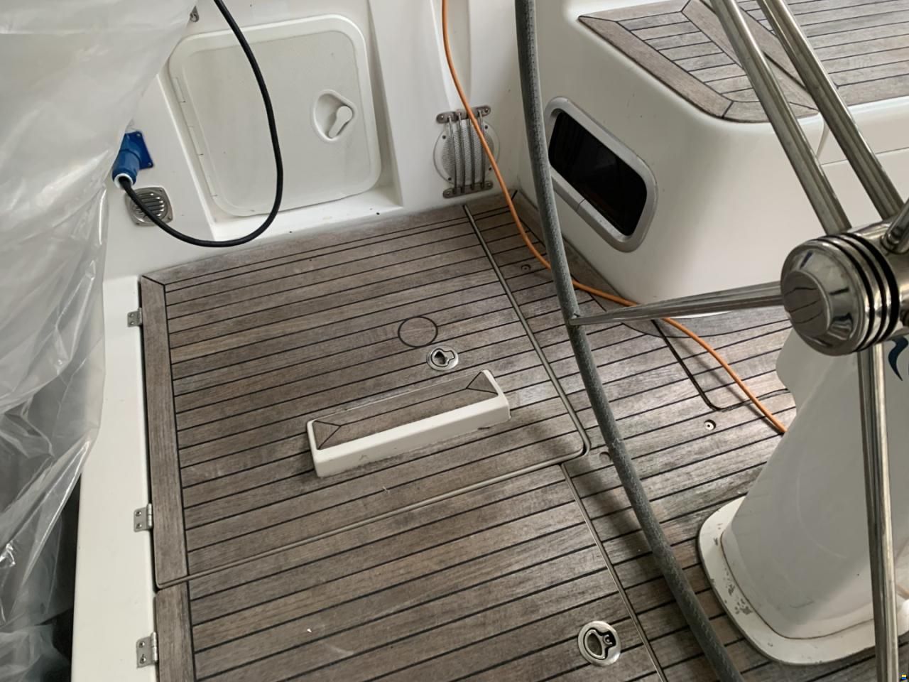 Hanse 375