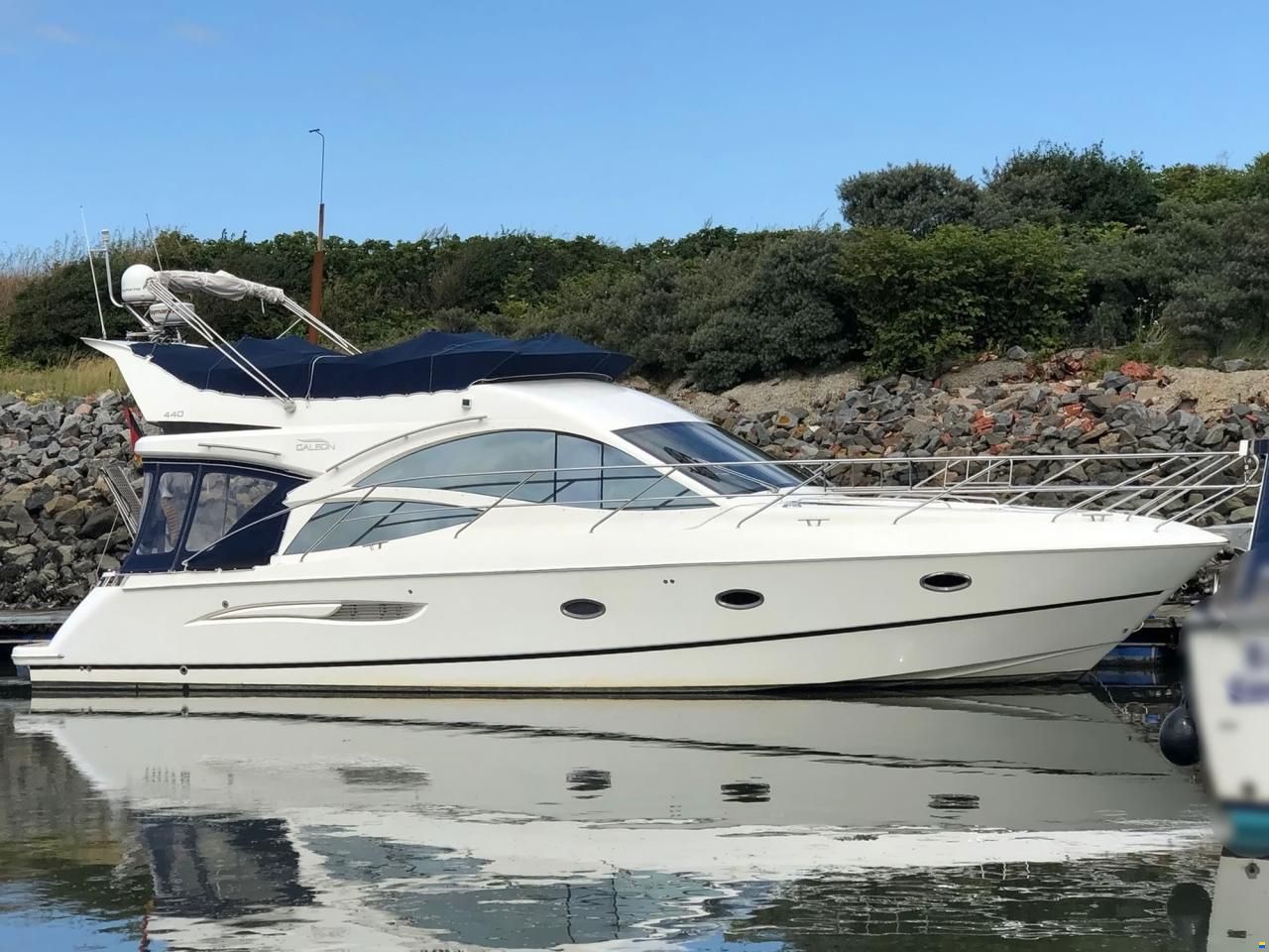 Galeon 440 Fly