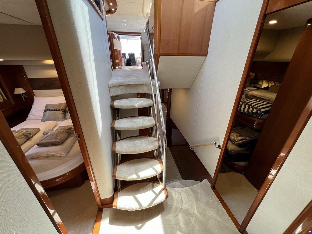 Princess 21M