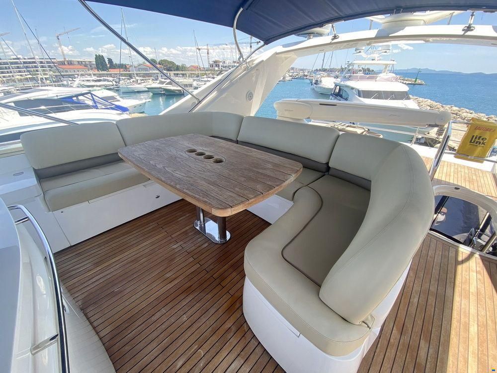 Princess 21M