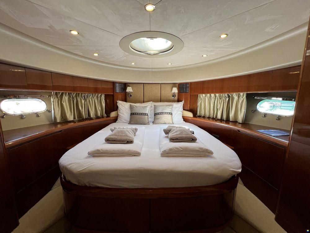 Princess 21M