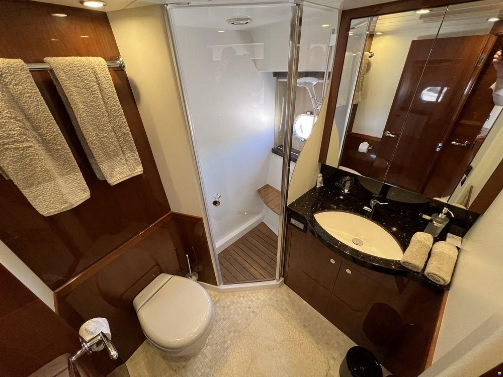 Princess 21M