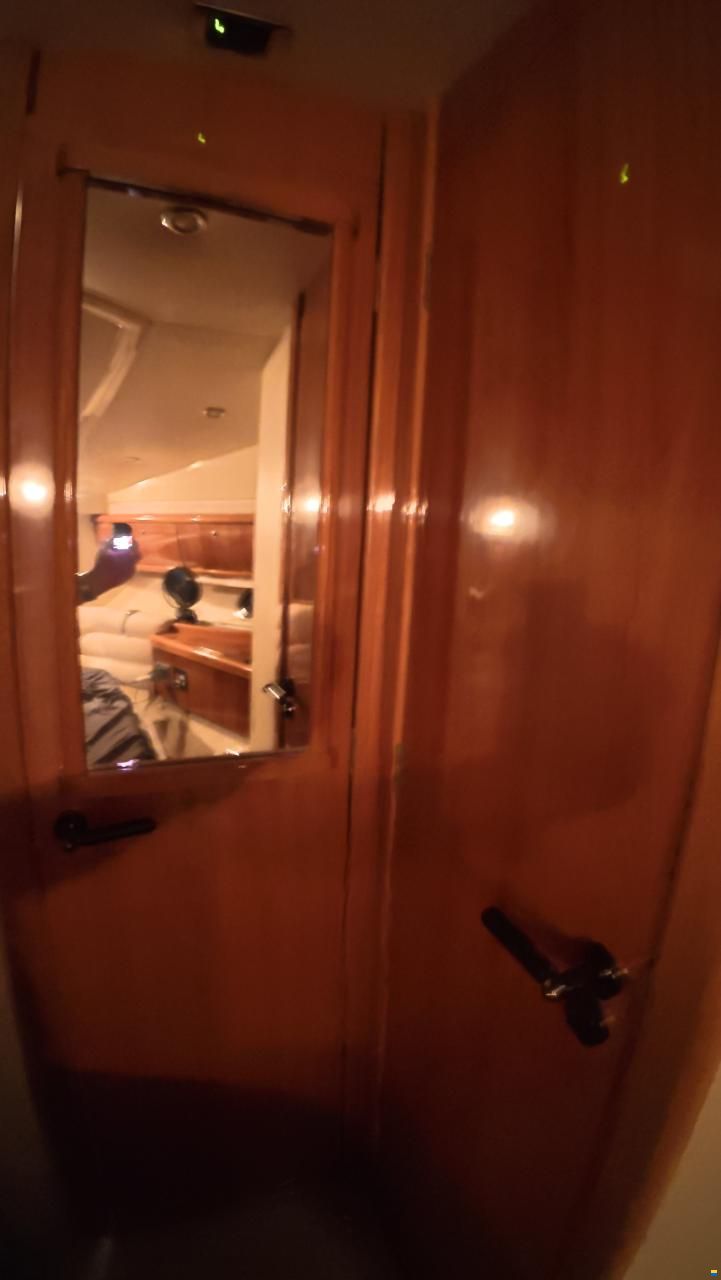 Sealine F42/5