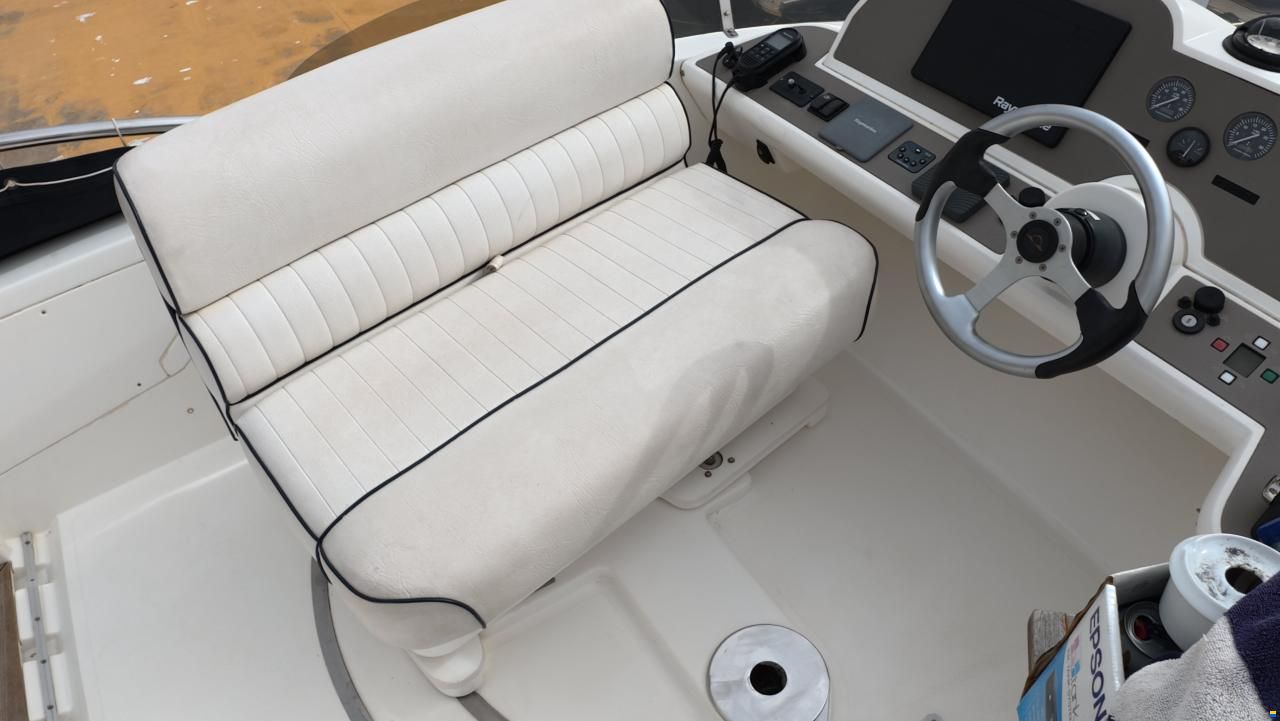 Sealine F42/5