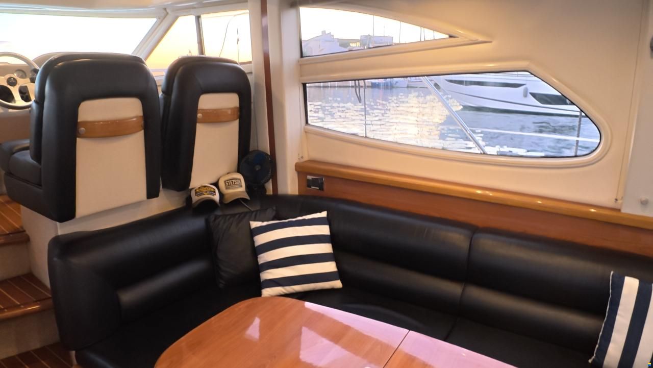 Sealine F42/5
