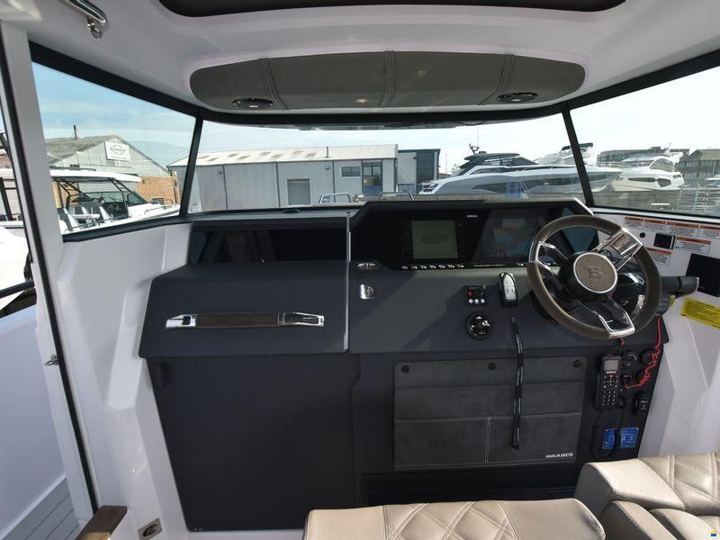 Axopar 37XC Cross Cabin
