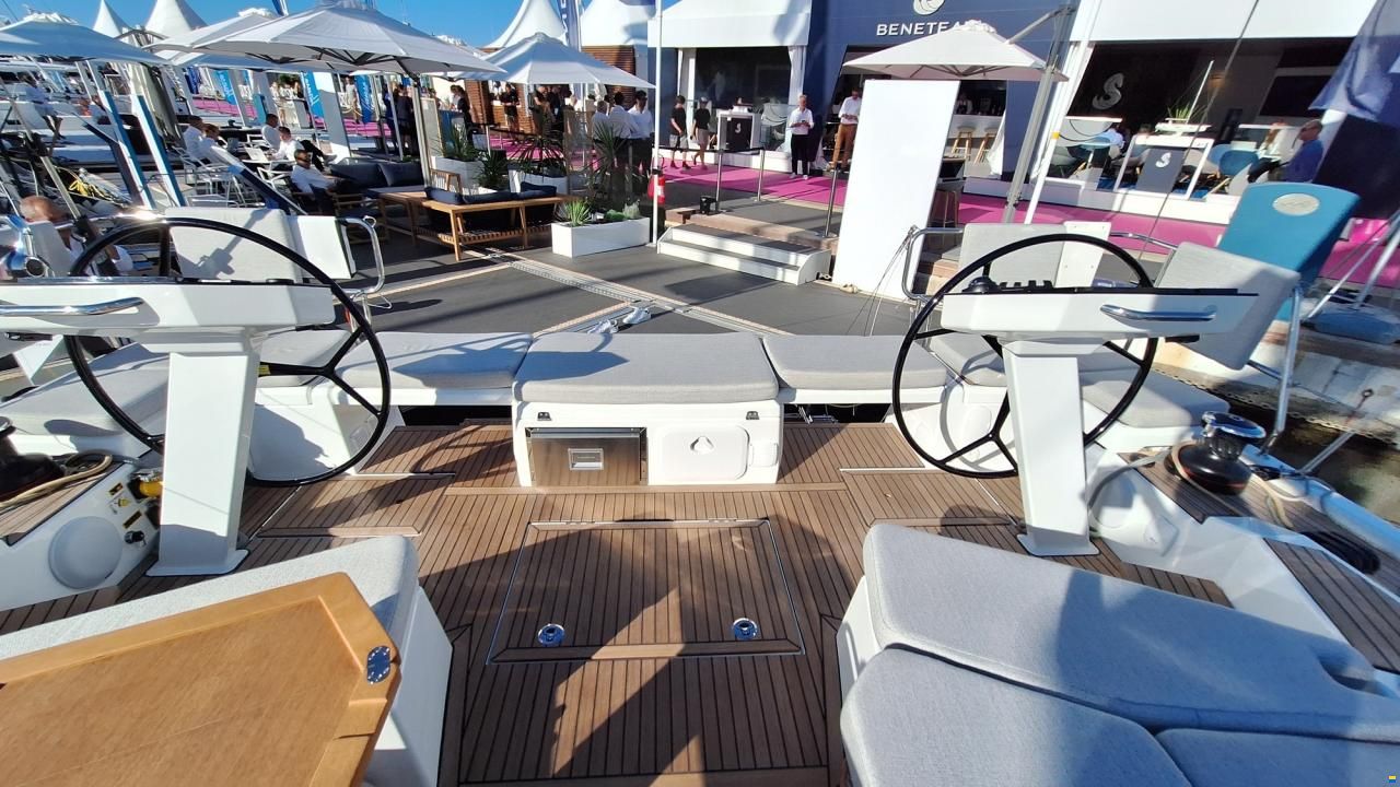 Beneteau OCEANIS 52