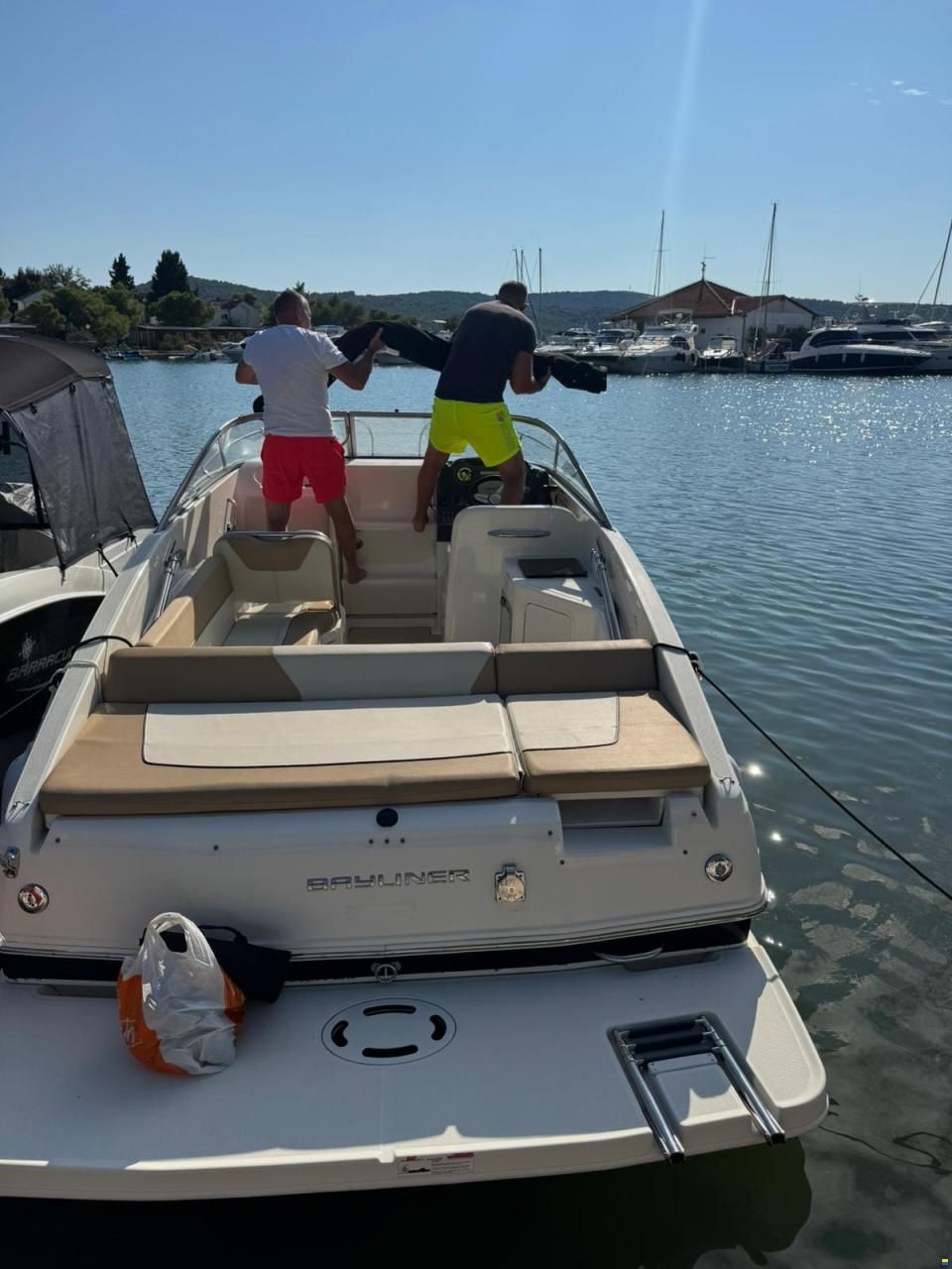 Bayliner 742 Cuddy