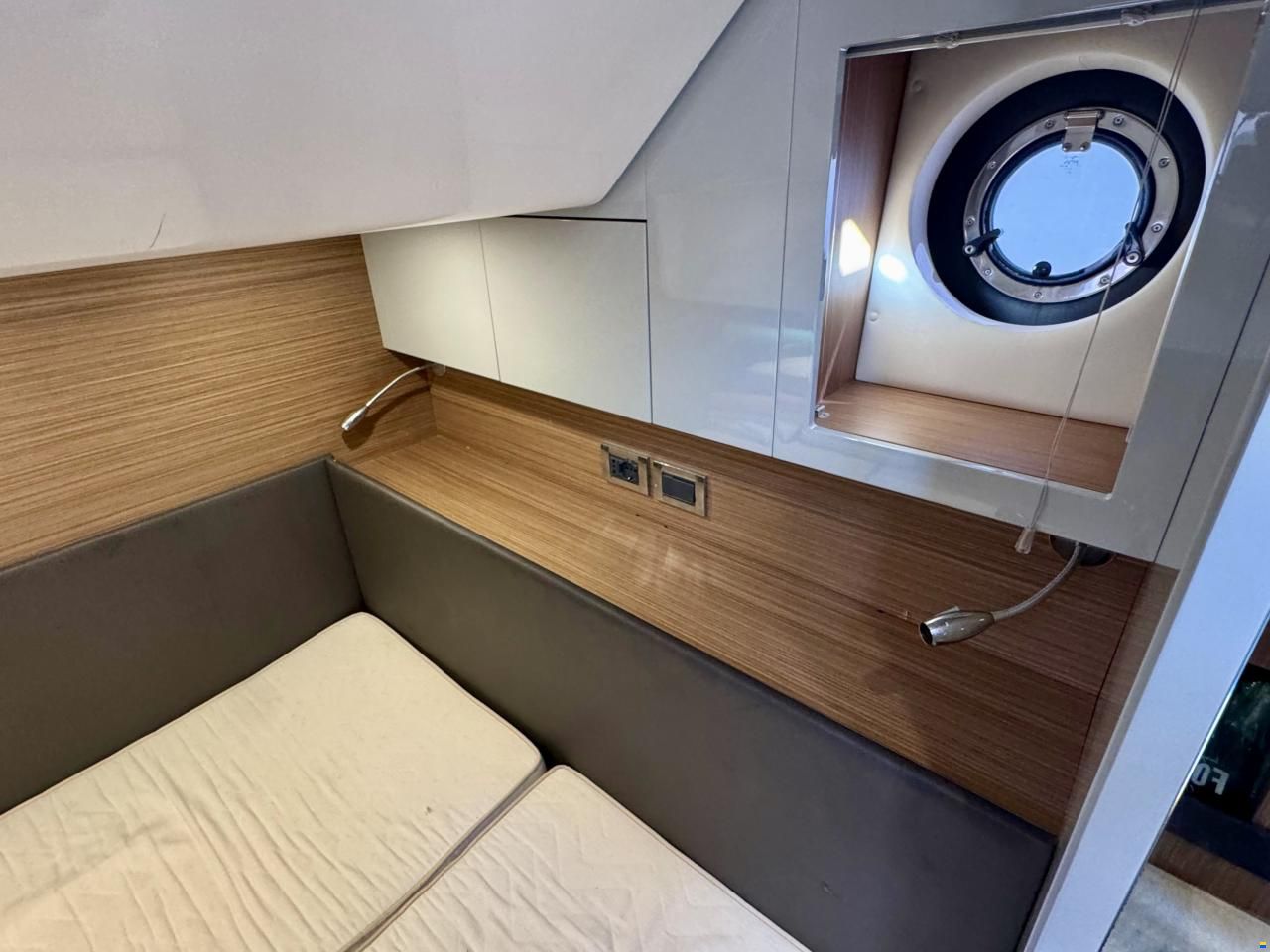 Azimut Atlantis 34