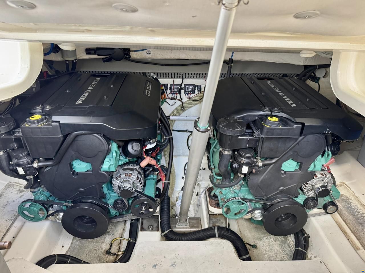 Azimut Atlantis 34