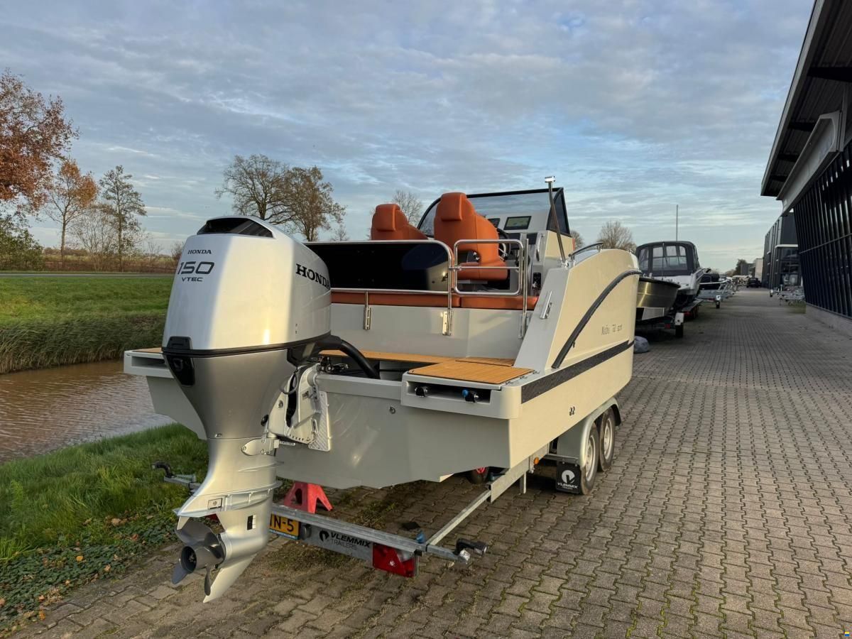 Maxima 700 Sport