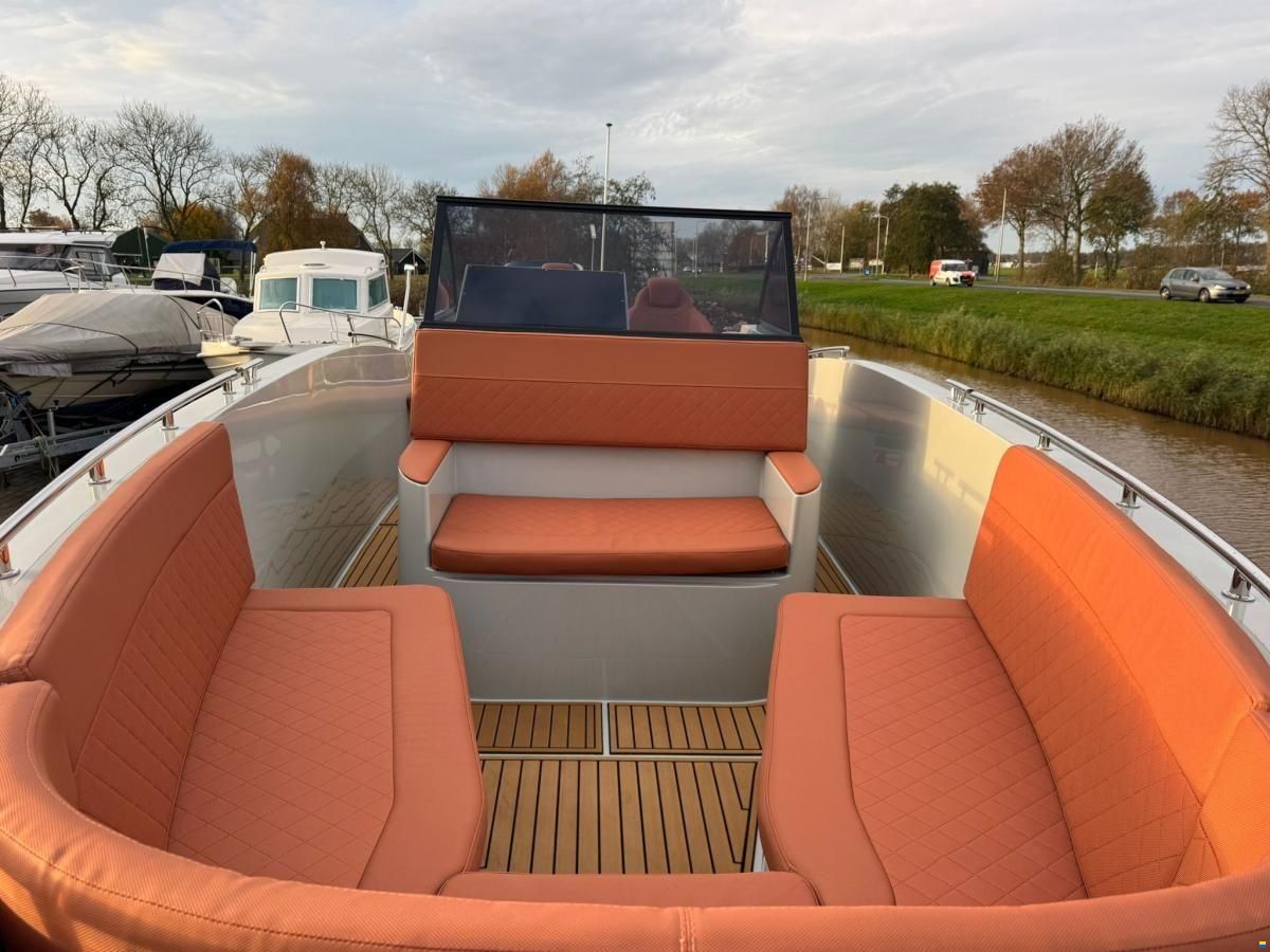 Maxima 700 Sport