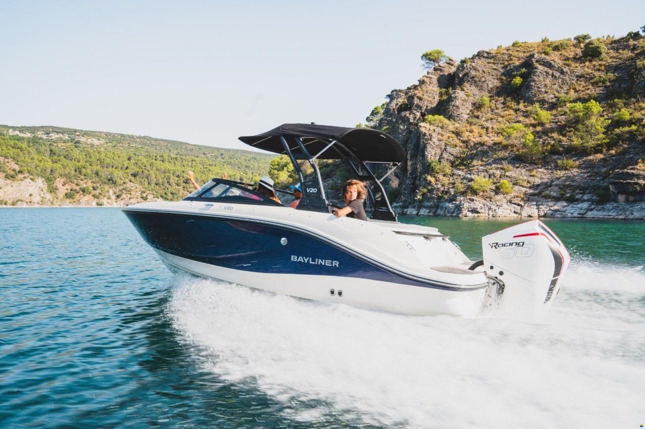 Bayliner V20