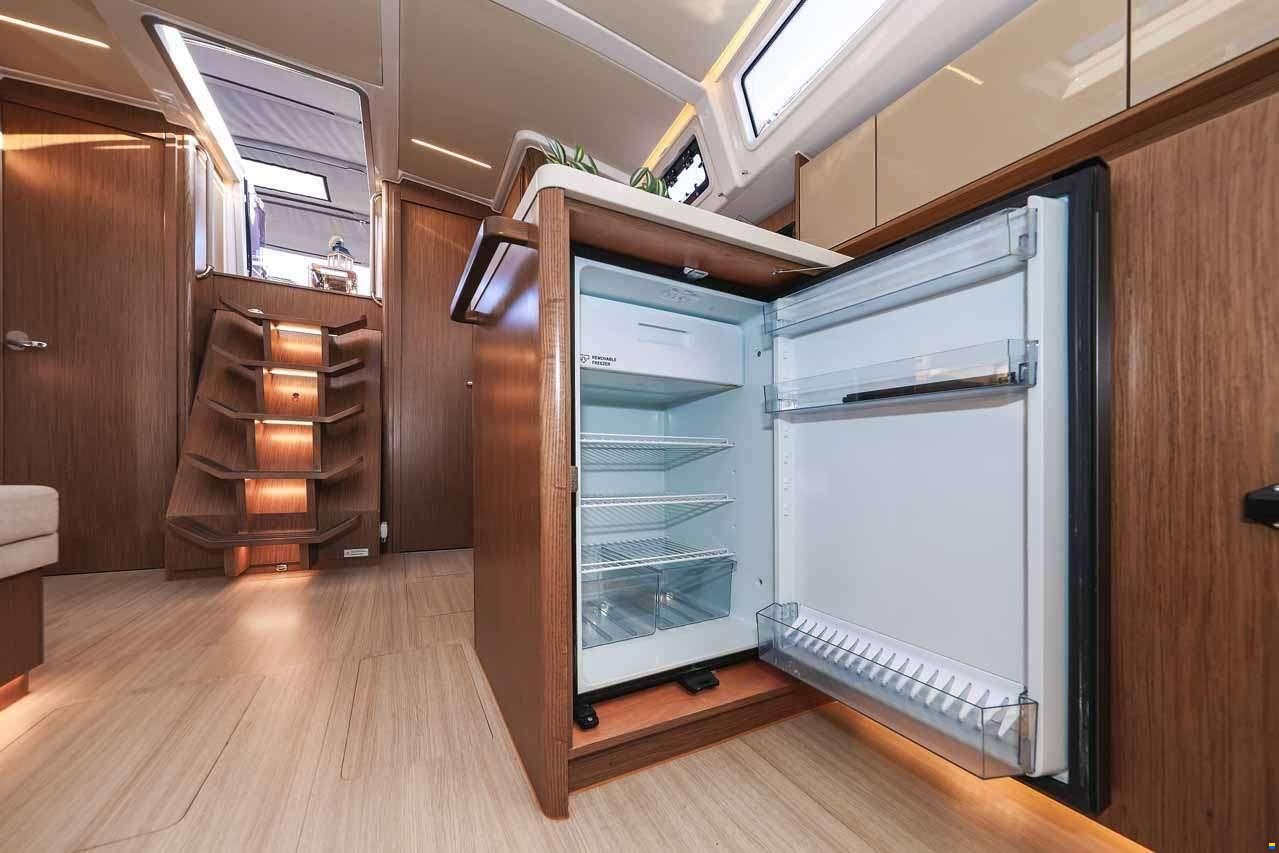 Bavaria C46
