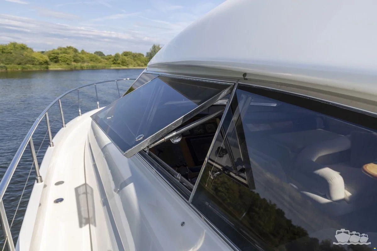 Ferretti 53 Fly