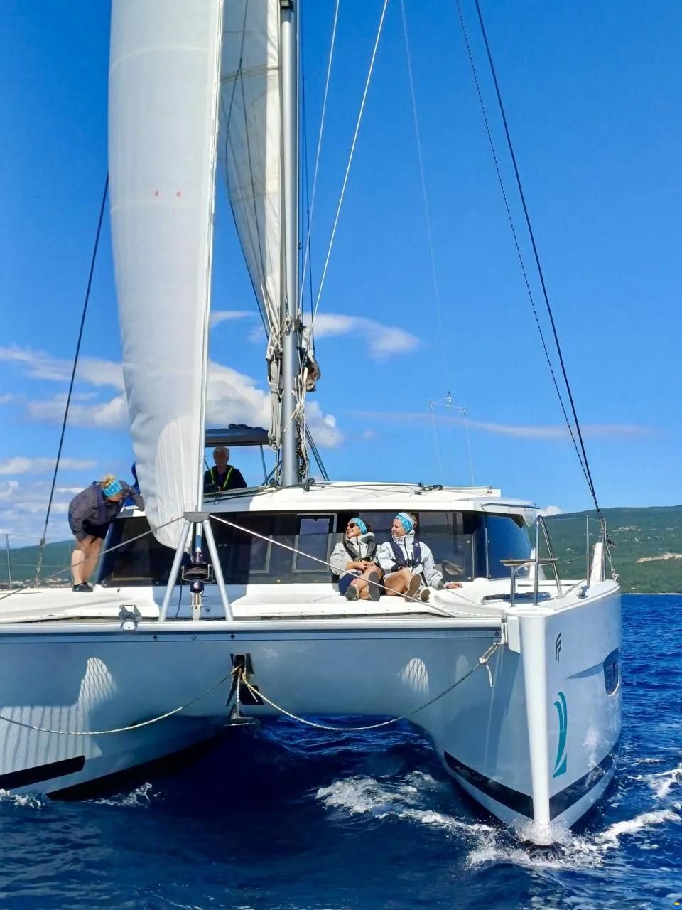 Fountaine Pajot Lucia 40