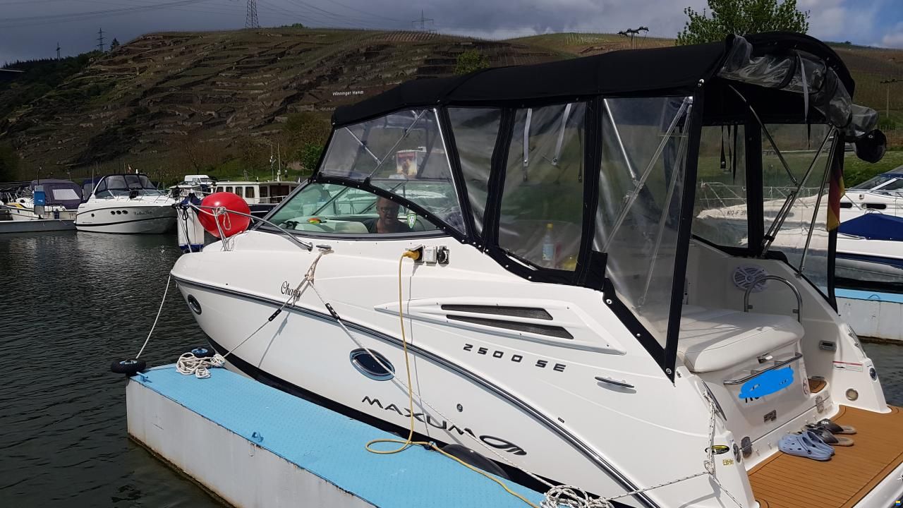Maxum 2500 SE
