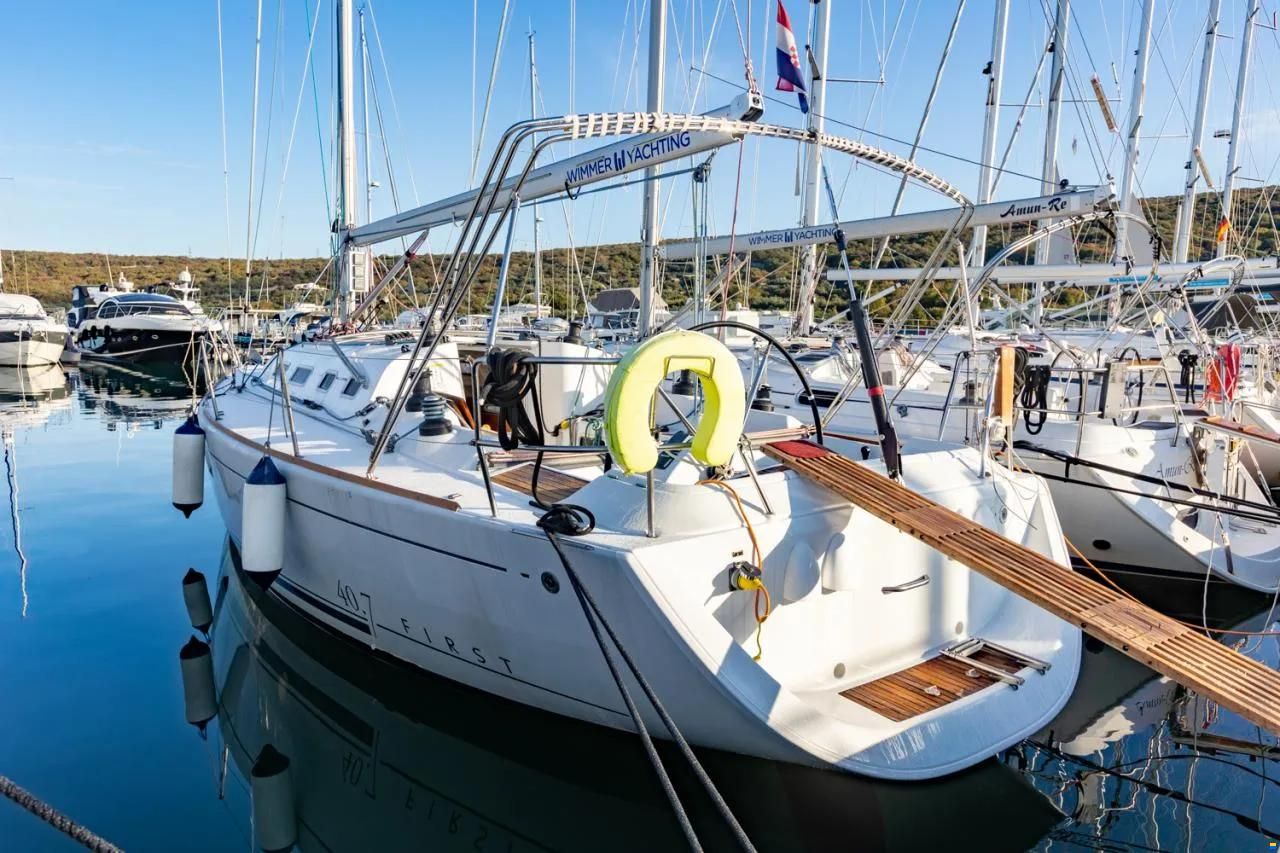 Beneteau First 40.7