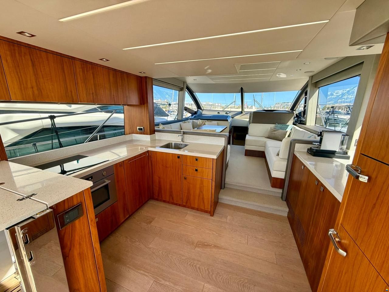 Sunseeker Manhattan 52