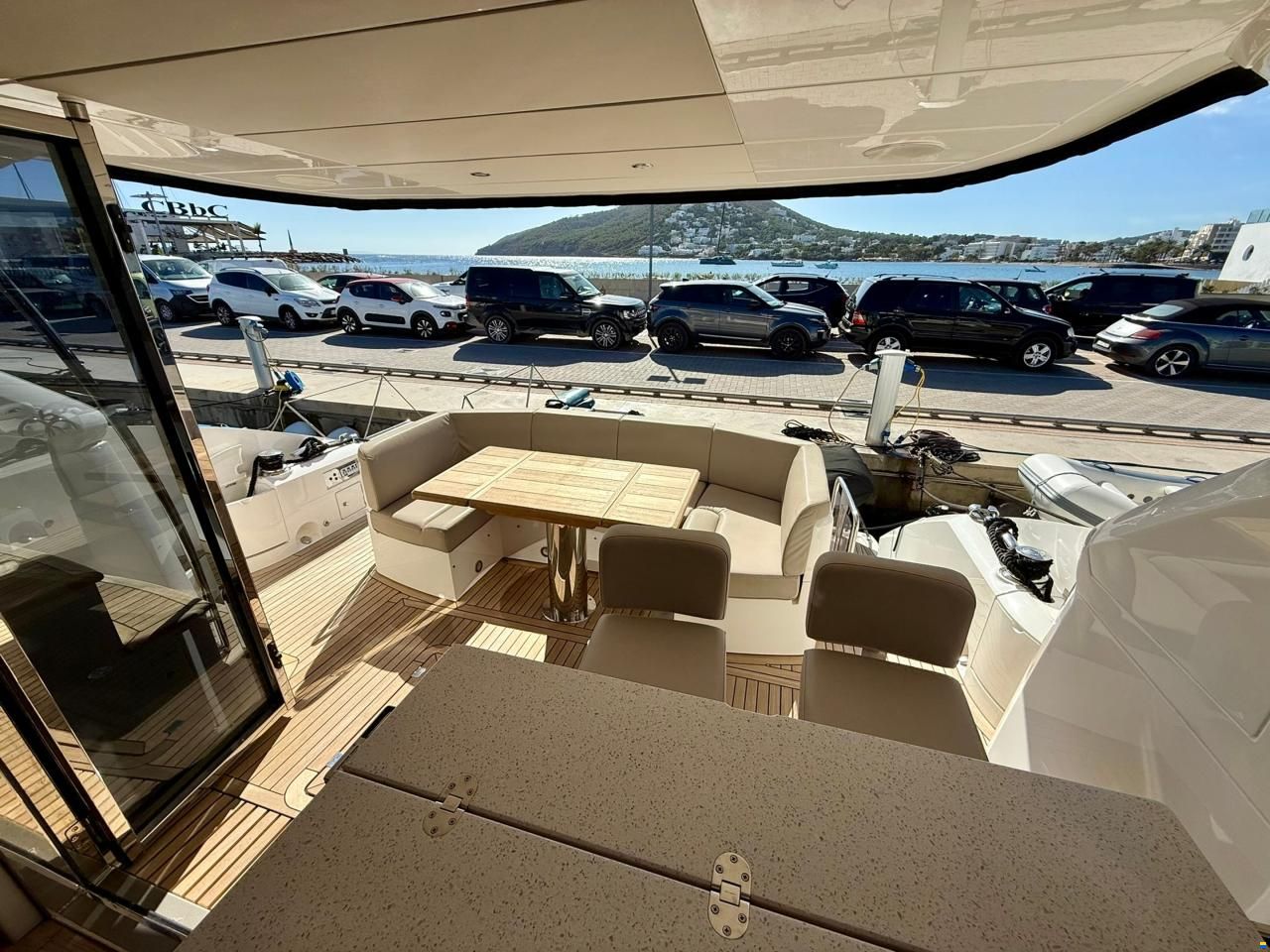 Sunseeker Manhattan 52