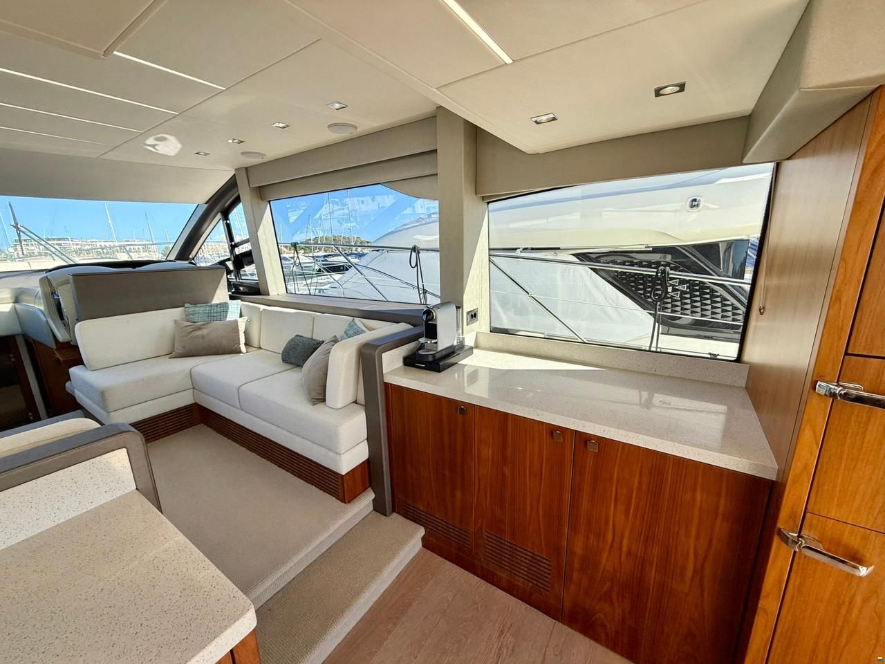 Sunseeker Manhattan 52