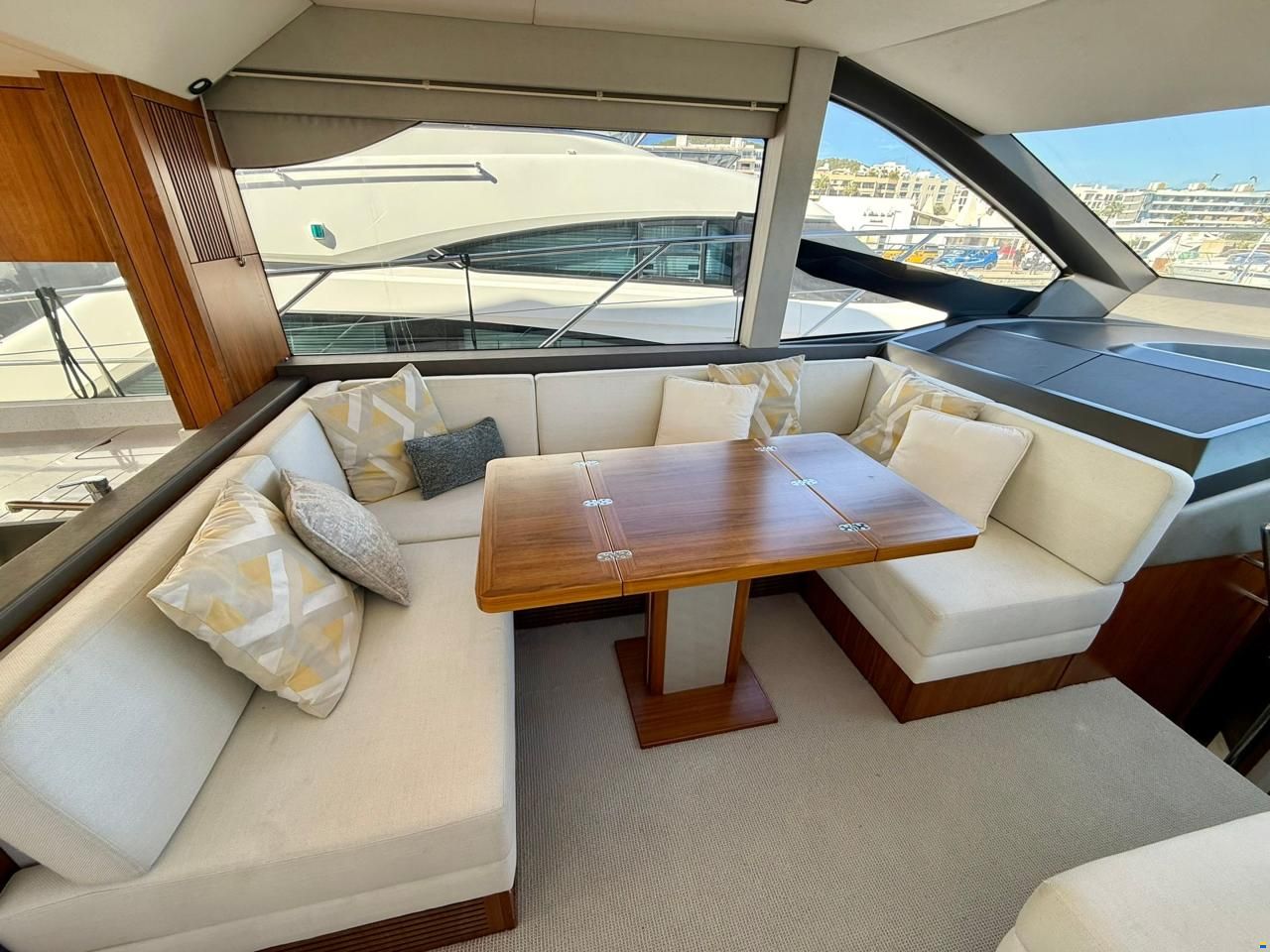 Sunseeker Manhattan 52