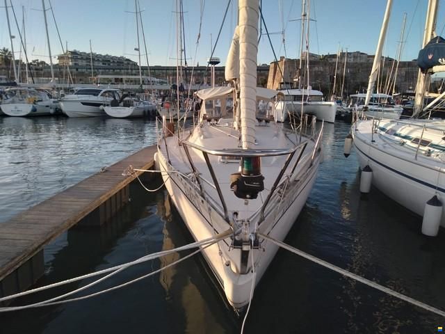 Beneteau First 38