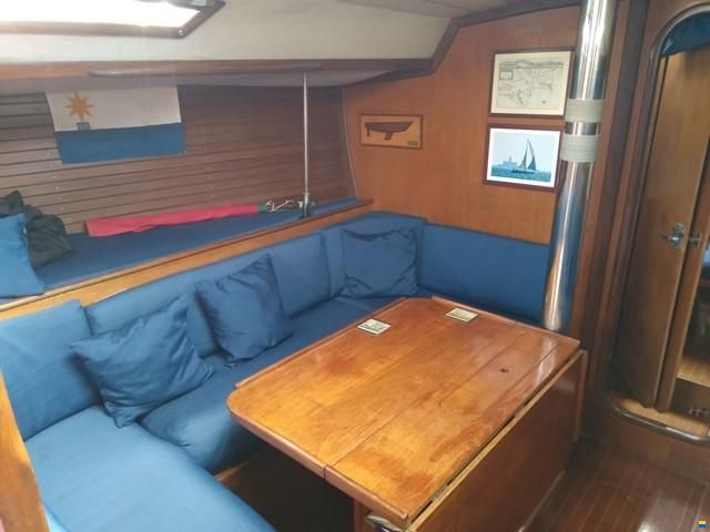 Beneteau First 38