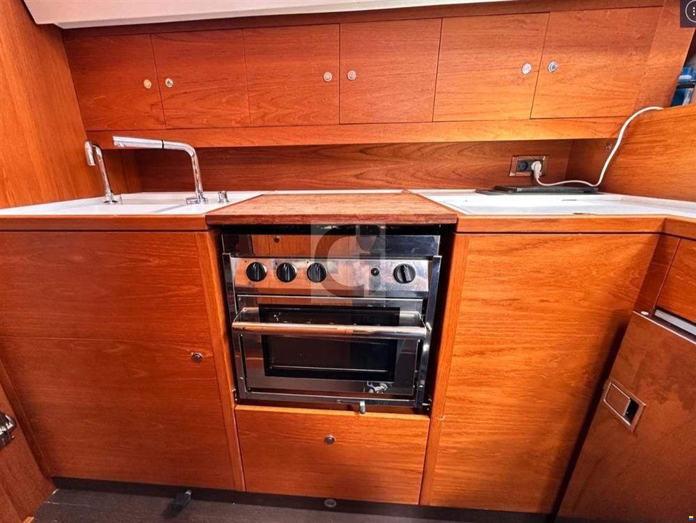Wauquiez Pilot Saloon 48