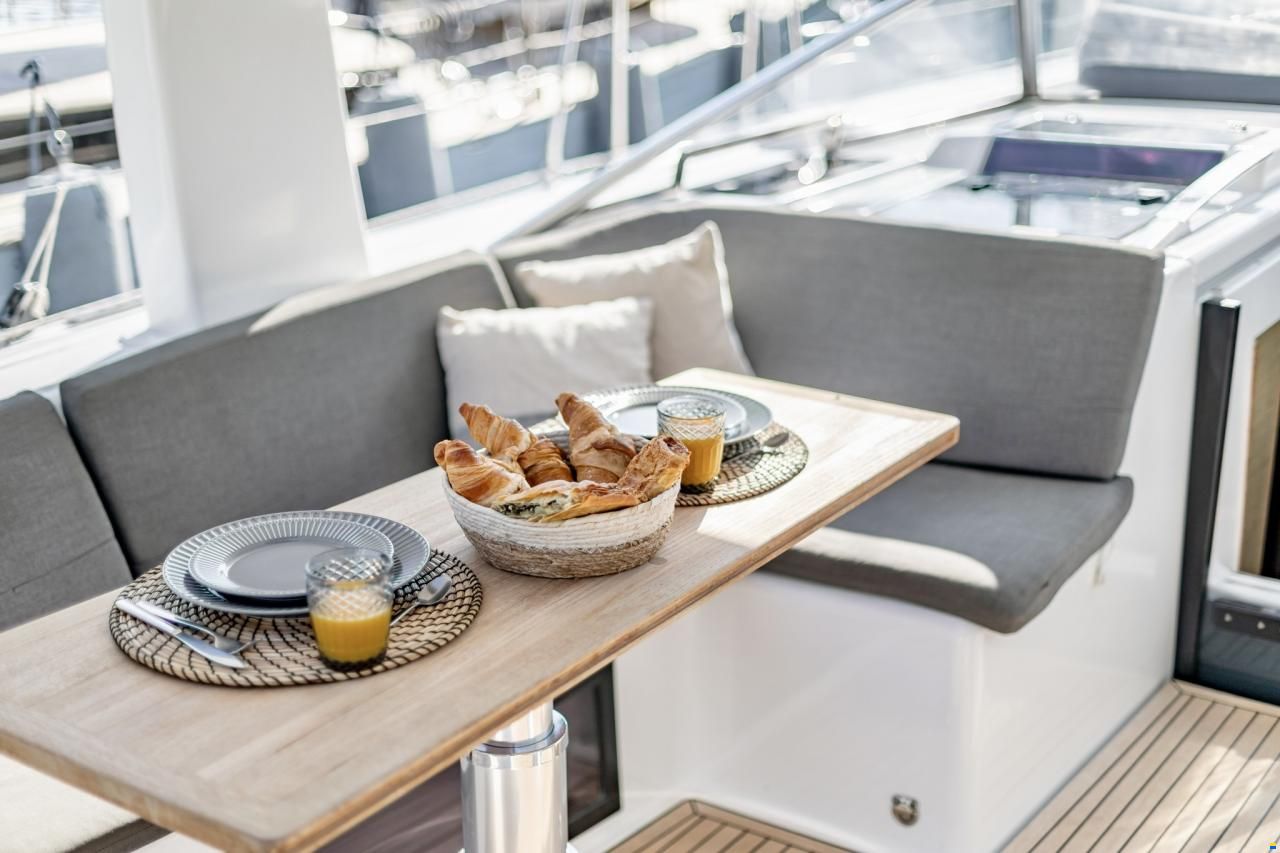 Hanse 588