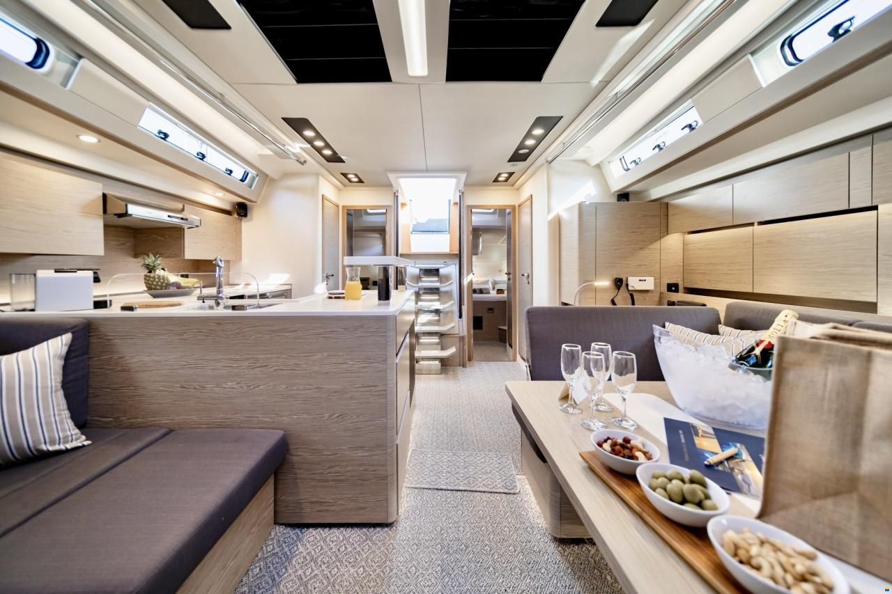 Hanse 588