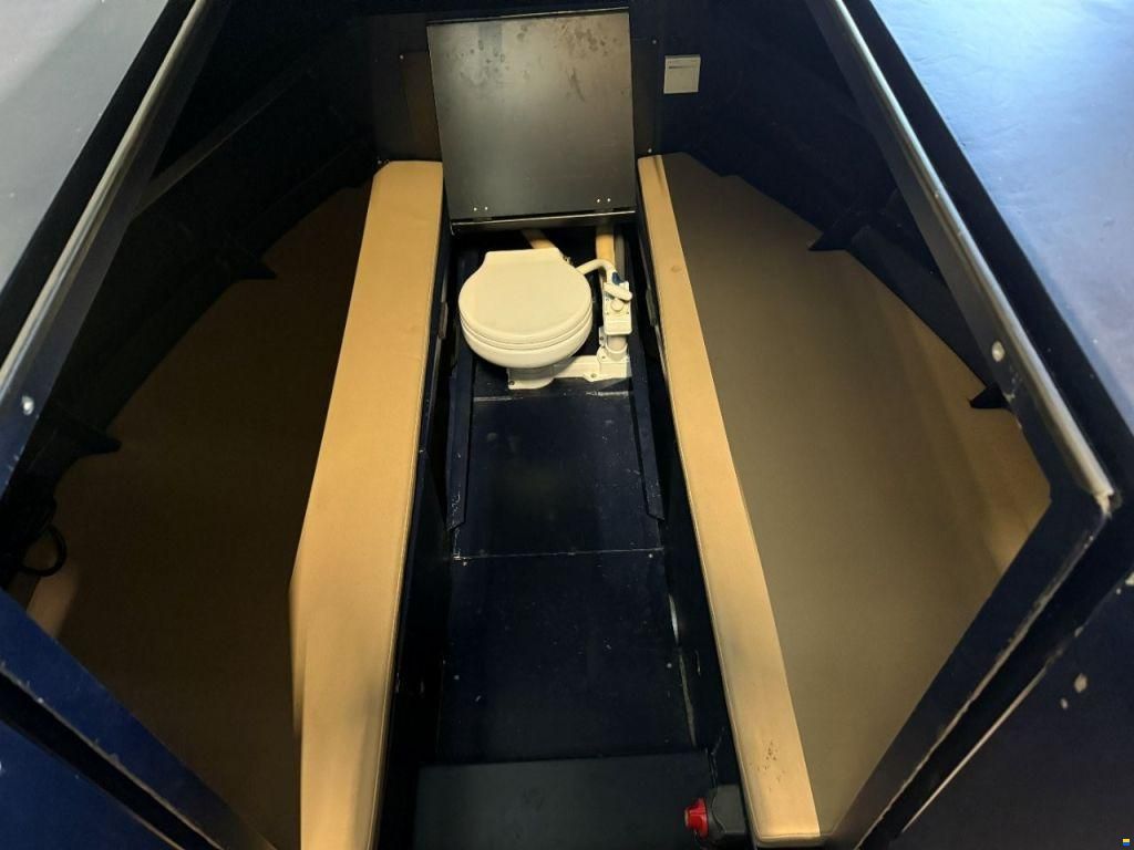 Damsko 750 Cabin