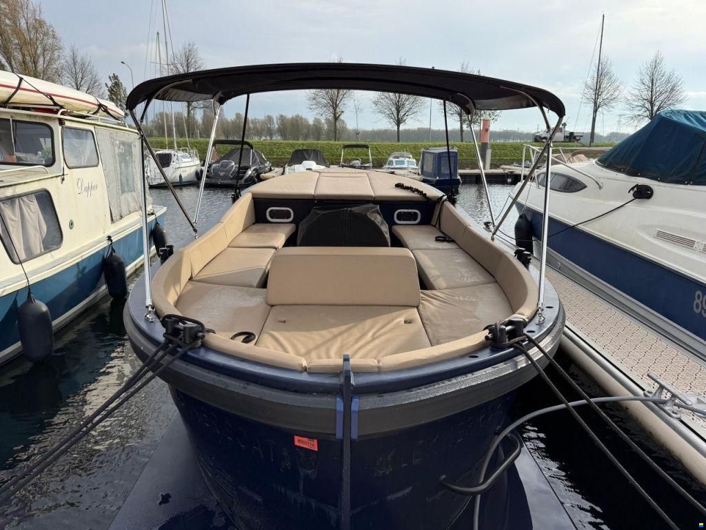 Damsko 750 Cabin