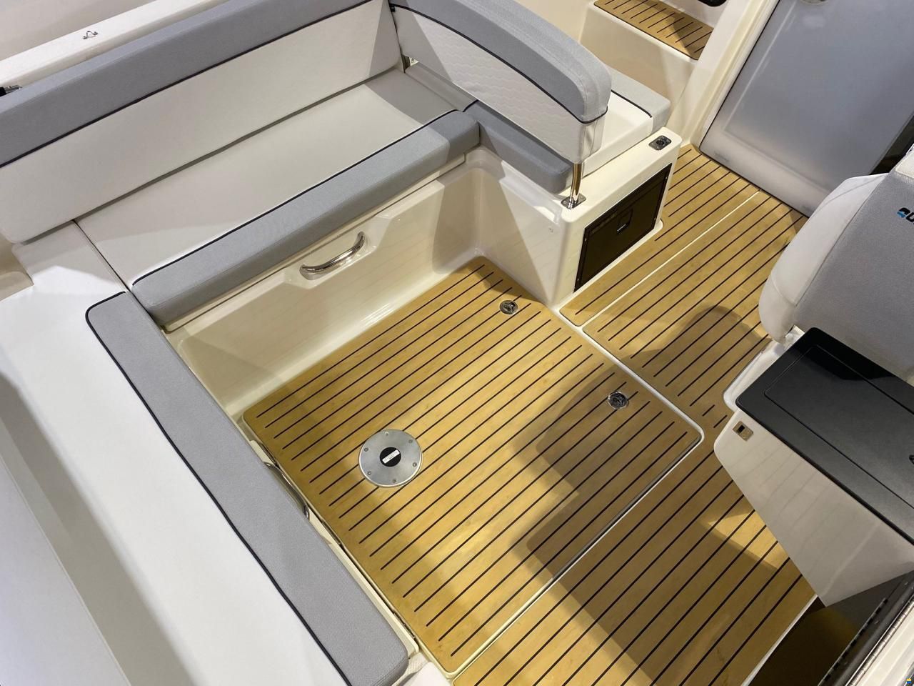 Quicksilver ACTIV 675 CRUISER