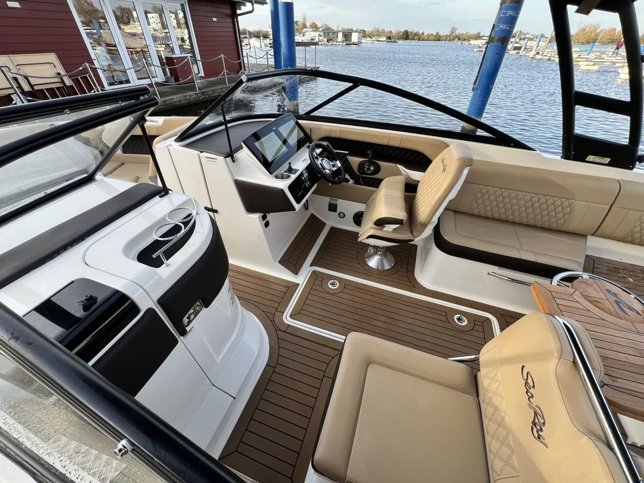 Sea Ray 250 SLX Europe