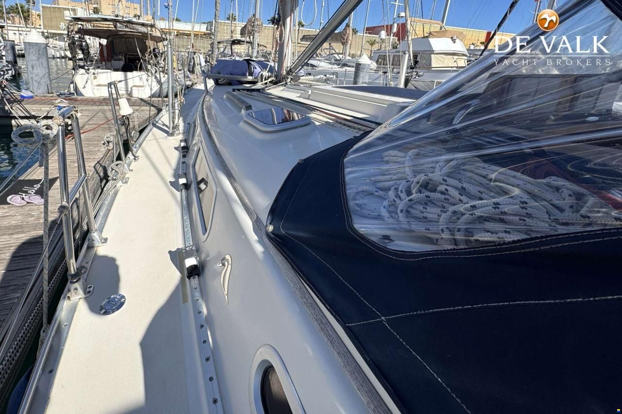 Hanse 371