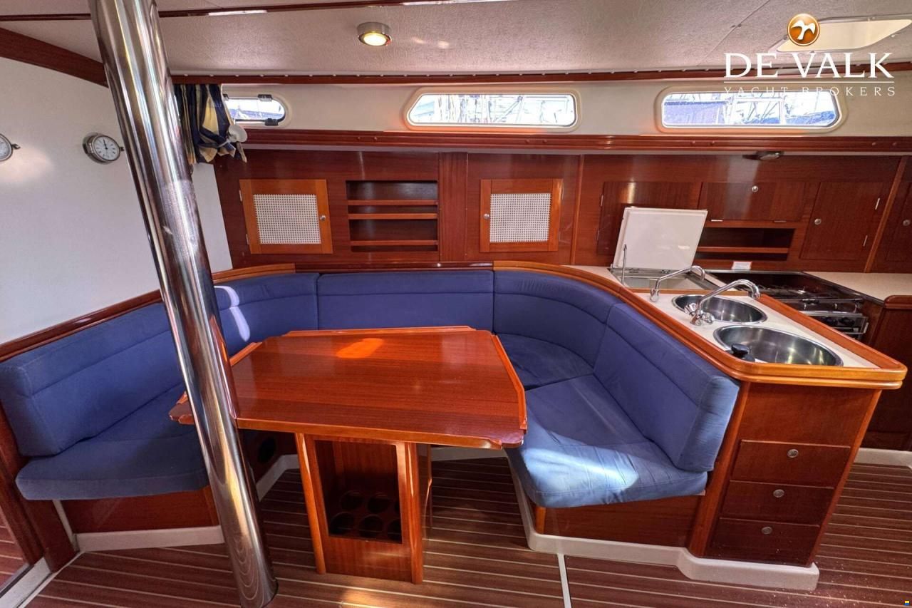Hanse 371