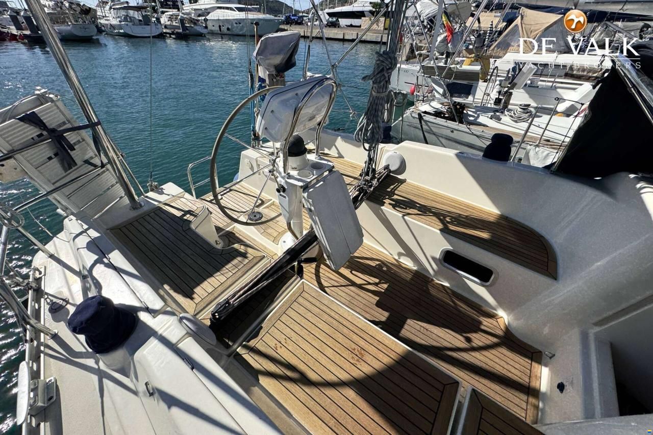 Hanse 371