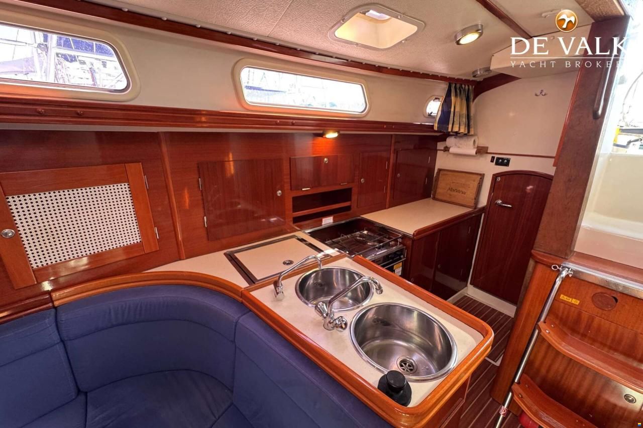 Hanse 371