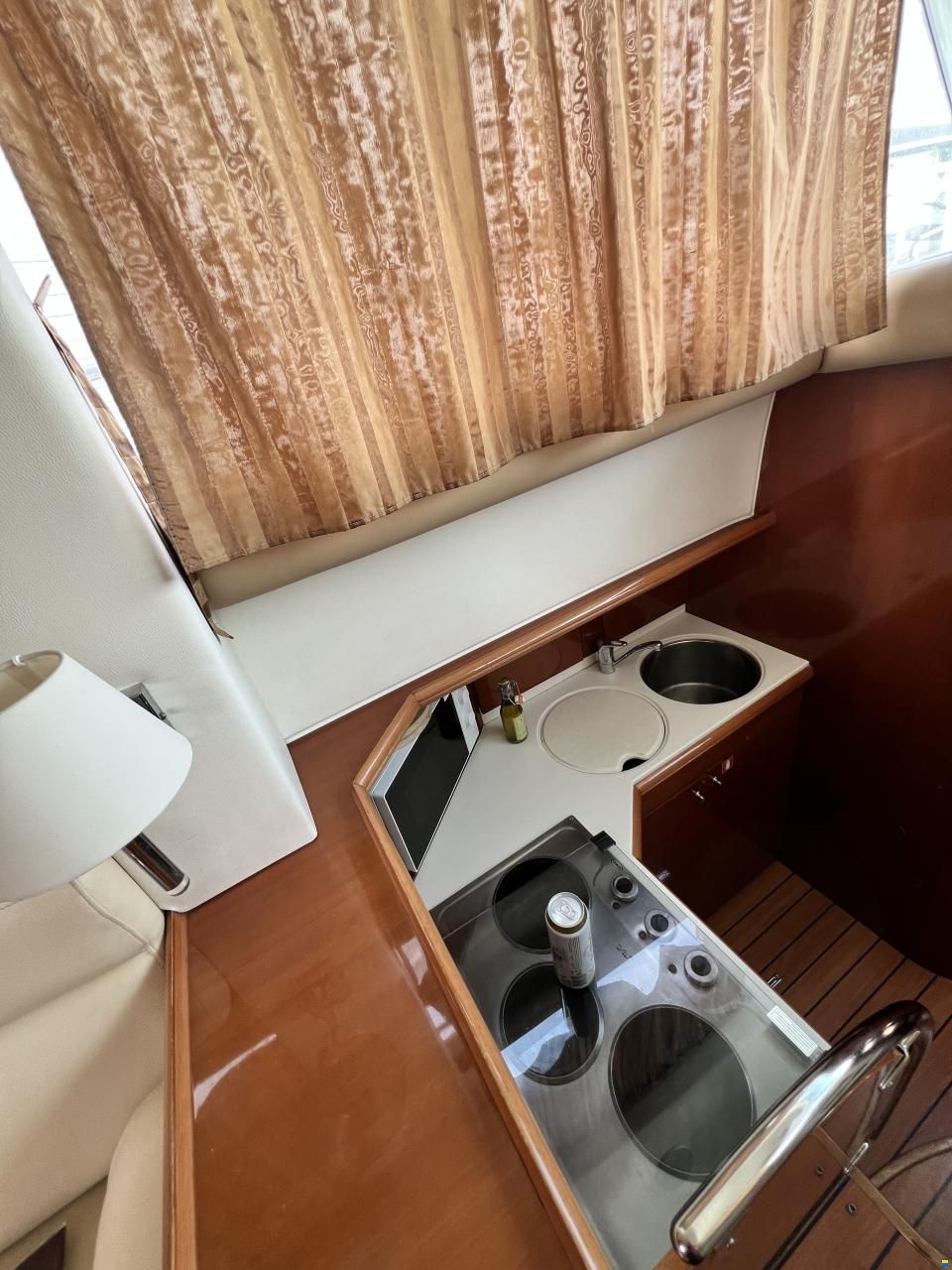 Jeanneau Prestige 36 Fly