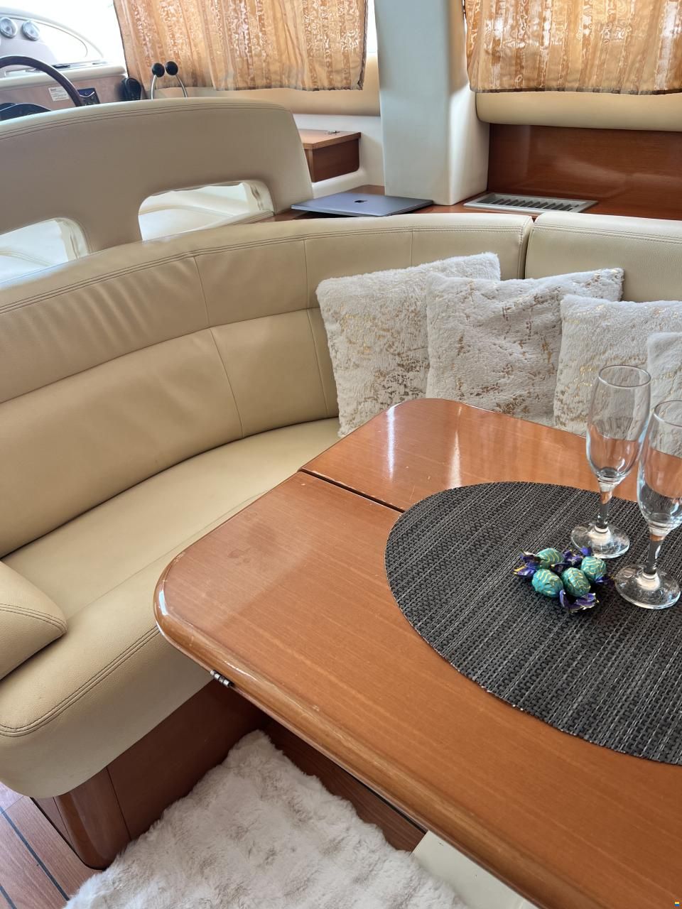 Jeanneau Prestige 36 Fly