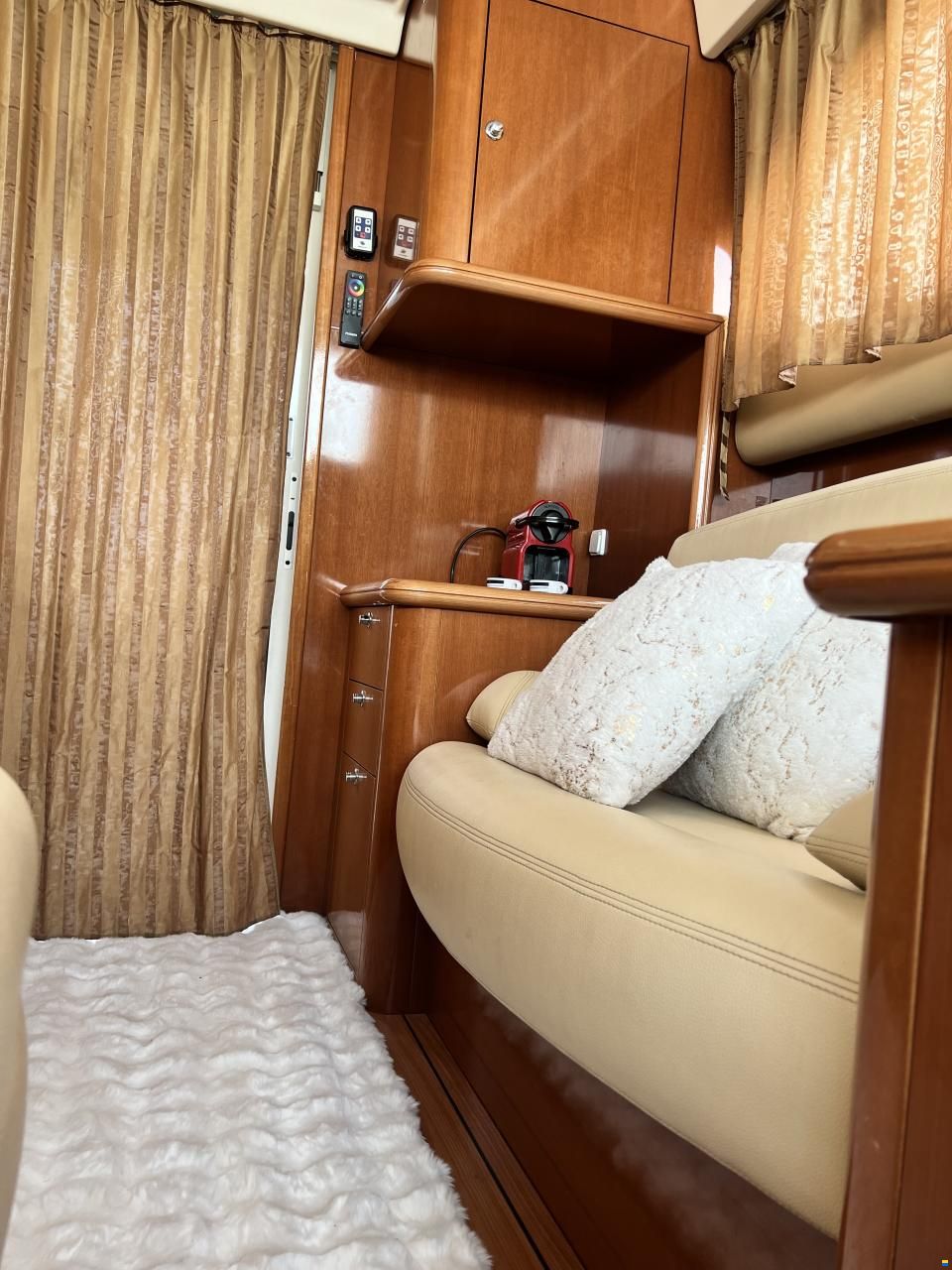 Jeanneau Prestige 36 Fly