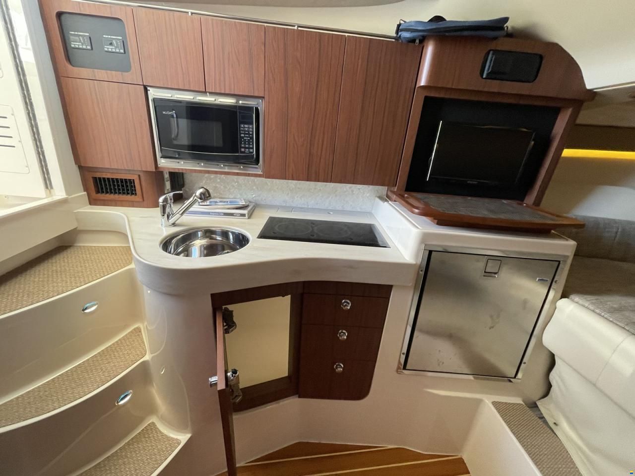 Grady-White Boats 330 Express