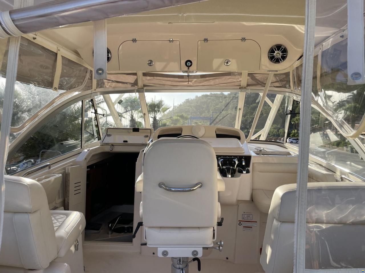 Grady-White Boats 330 Express