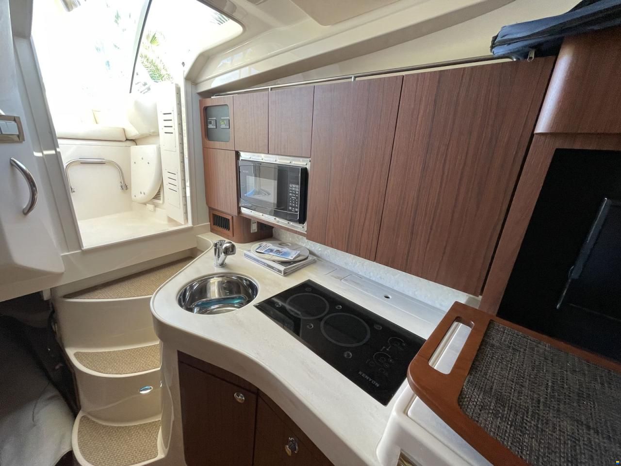 Grady-White Boats 330 Express